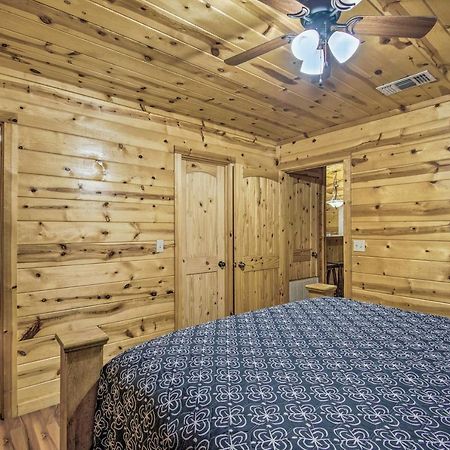 Broken Bow Starlight Cabin With Private Hot Tub! Exterior photo