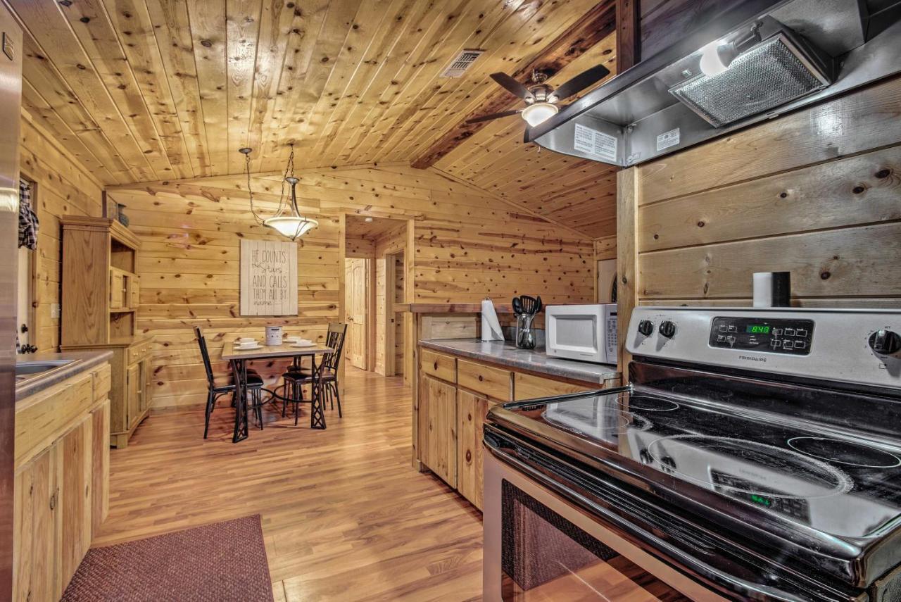 Broken Bow Starlight Cabin With Private Hot Tub! Exterior photo